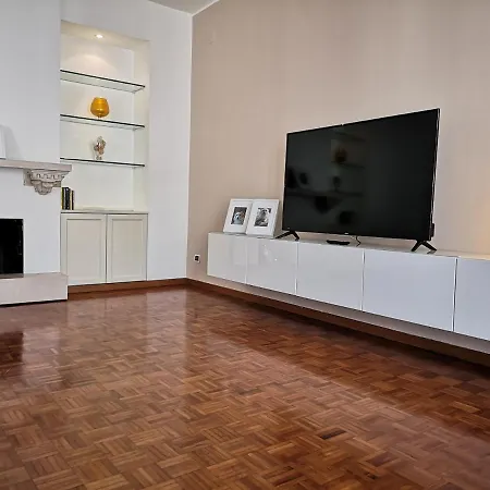 So Fine - Apulian Flats * Bari